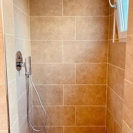 公寓 Windows On The Garden