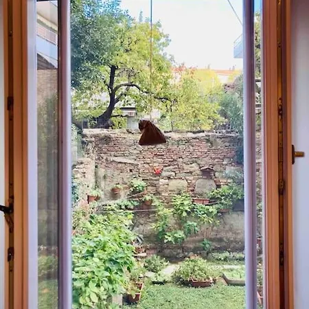Apartman Windows On The Garden Trieszt
